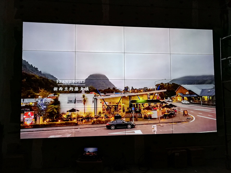 [液晶拼接屏]浙江工業職業技術學院55寸3.5mm拼接屏